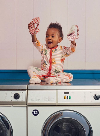 Βρεφική Ολόσωμη Πιτζάμα για Αγόρια Red Friends